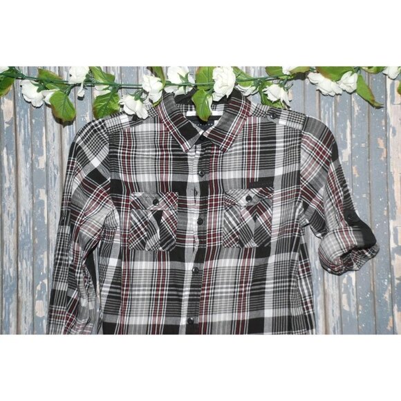 Sean John Boy's Shirt SZ M Black Plaid Button Up Elbow Patches Roll Tab Sleeves - Picture 2 of 8
